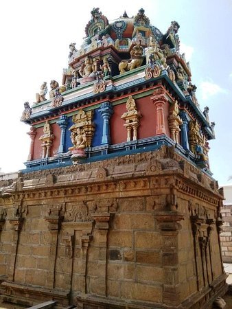 Irattai Thiruppathy, Devapiran temple